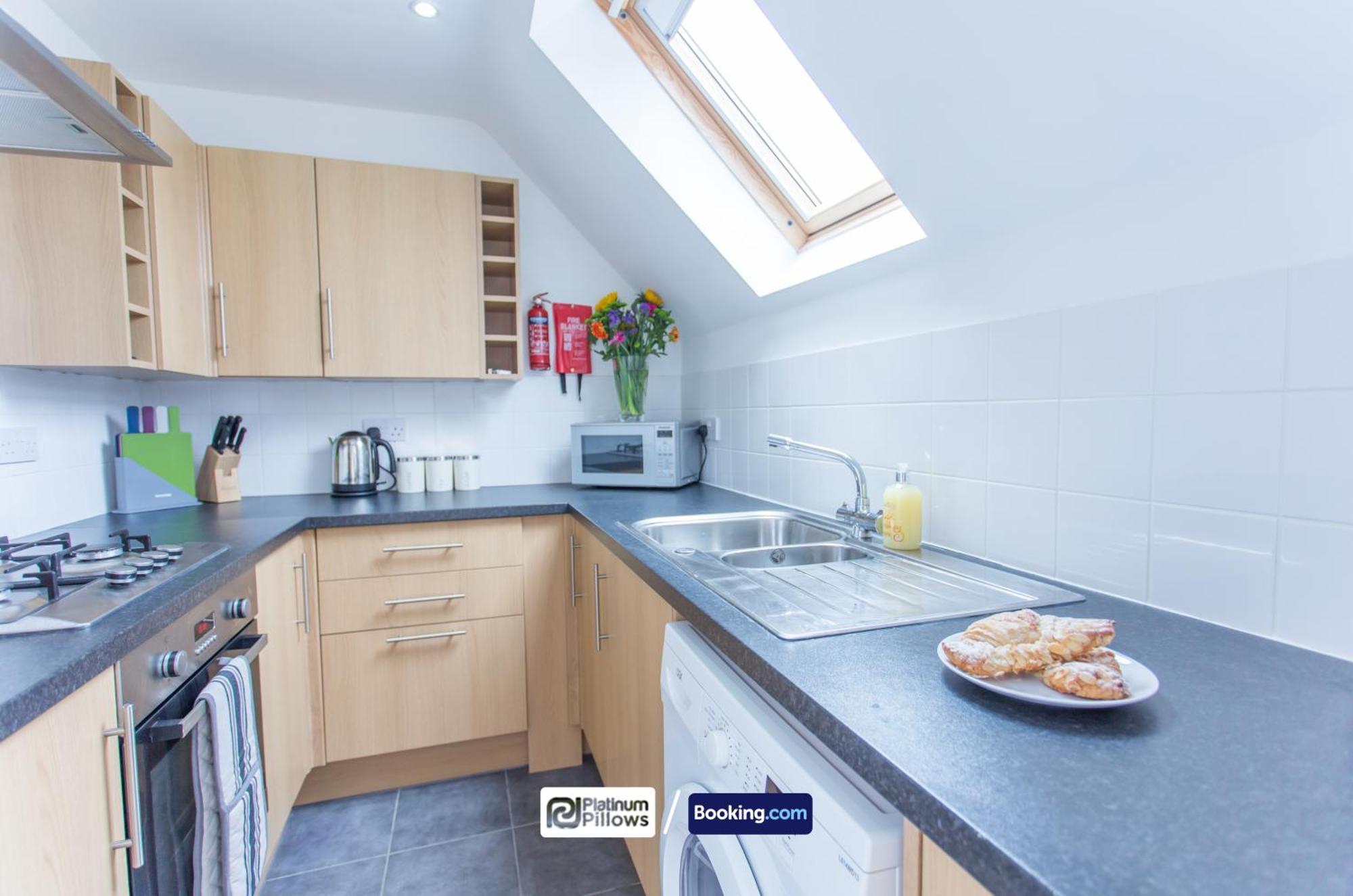 Modern Oxford 2 Bedroom Apartments, Families & Contractor Accommodation, Near John Radcliffe Hospital מראה חיצוני תמונה